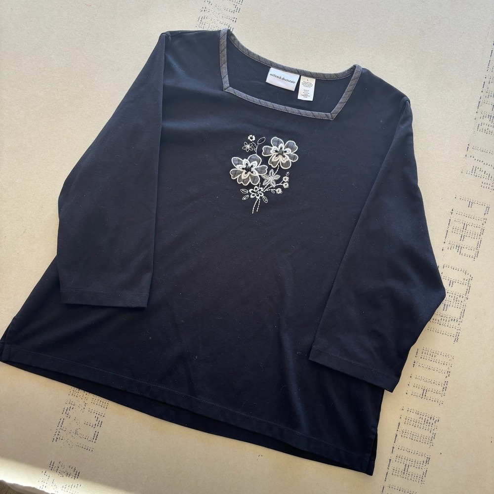 Y2K Alfred Dunner Floral Embellished Top